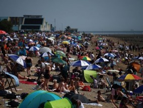 英国天气:随着炎炎夏日的突然结束，英国气温将降至零下14摄氏度