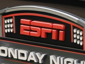 在停播近两周后，ESPN和其他频道带着与迪士尼的新协议重返DirecTV